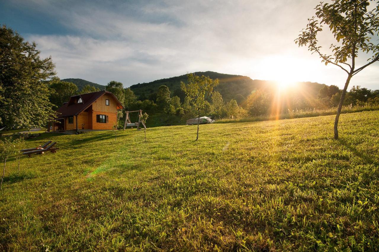 Father'S Land Rakovica Extérieur photo